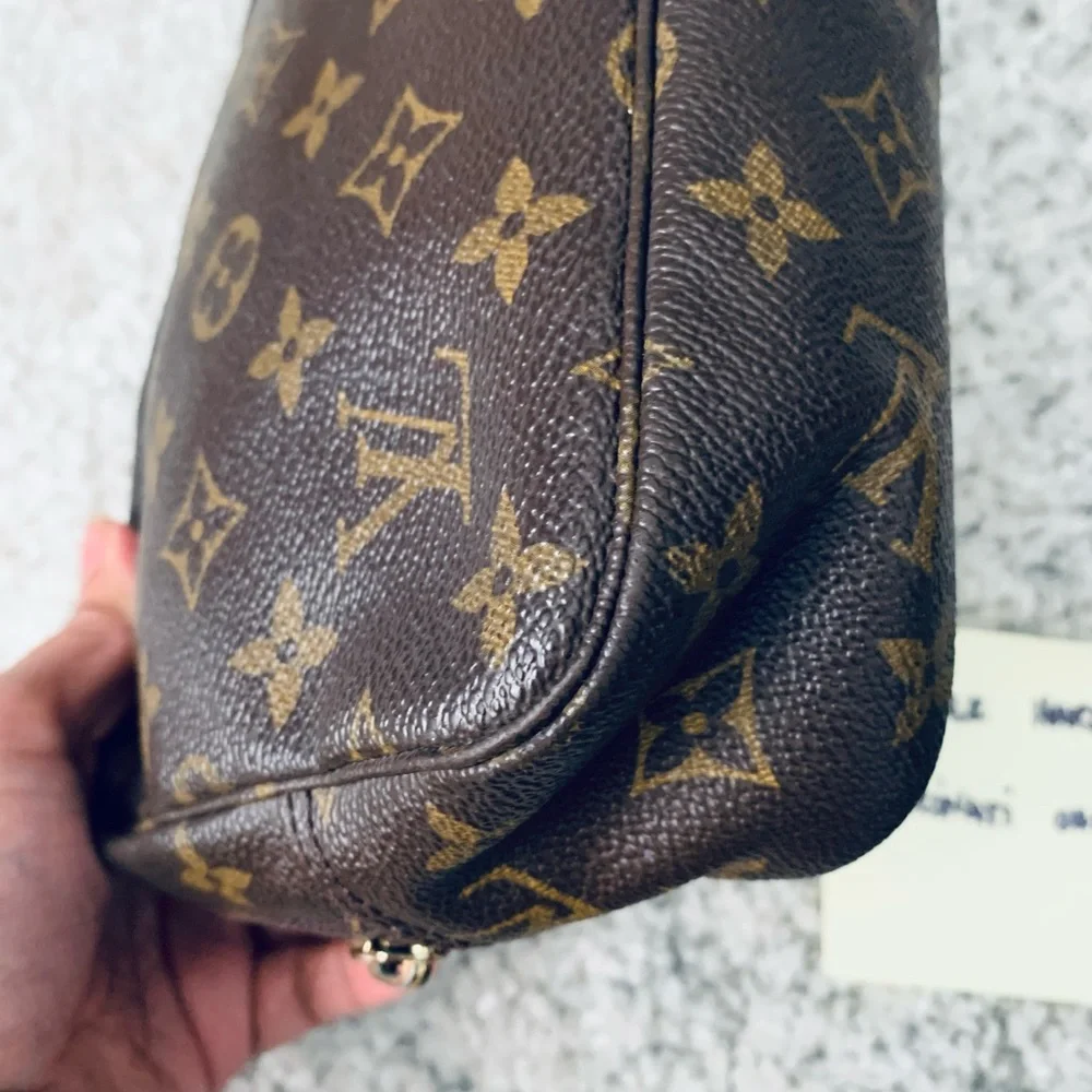 Louis Vuitton Trousse 28 - Picture 10 of 10